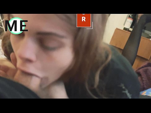 ❤️ Eztarria, galtza urratuak eta takoi urratuak elkartzeko atseginak dira ️❌ Porno gugan ☑